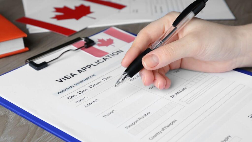 Avoid these typical mistakes while applying for a Canadian visa: For a more seamless application procedure, stay away from these mistakes.